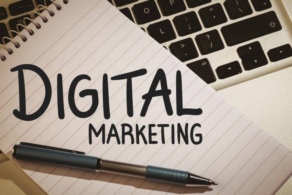 bachelor marketing digital